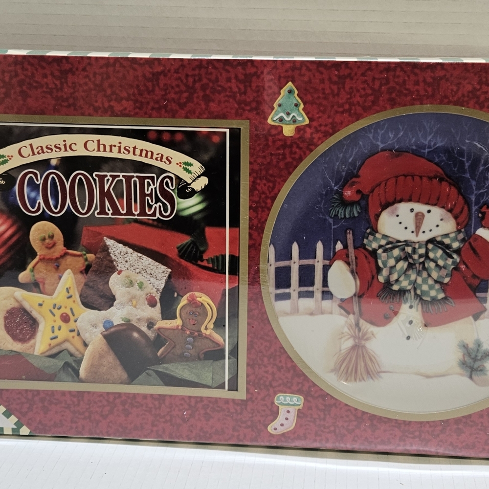 Classic Christmas Cookies plate and‎ cookbook set